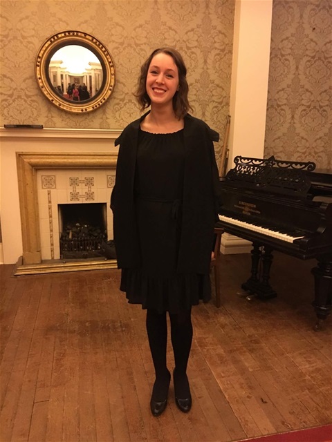 Emma Rae visiting student