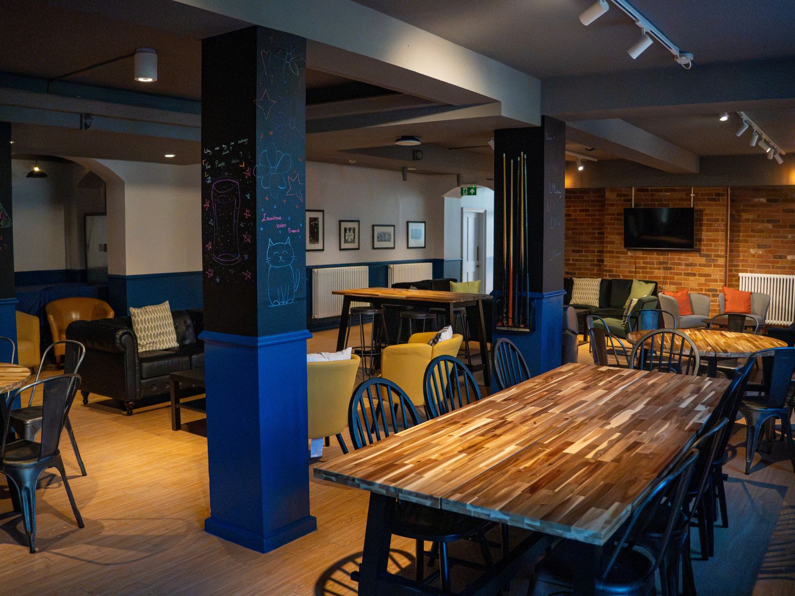 LMH bar interior