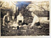 1918 photograph showing students enjoying a break in the river Cherwell