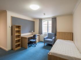 Clore Graduate Bedroom