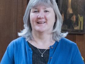 Dr Anne Mullen