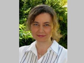 Prof Christina Kuhn