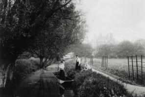 LMH students boat on the river Cherwell c.1906