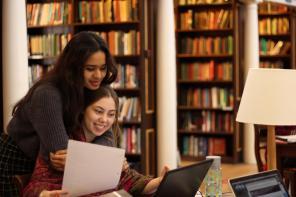 library hug