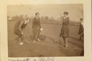 Hockey at LMH (1917), Oxford