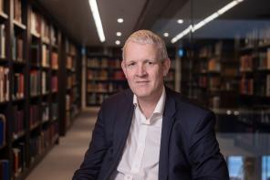Dr Michael Fraser professional Headshot