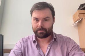 A headshot of Dr Daniel Hynds
