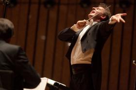 Pawel mid conducting