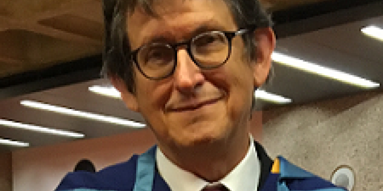 Principal Alan Rusbridger receives honorary degree by the Open University