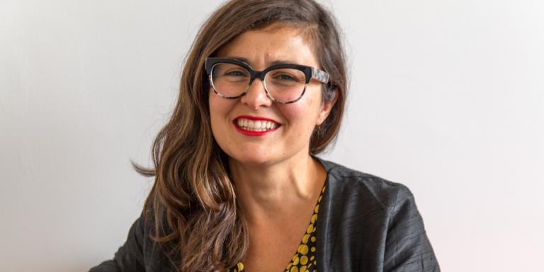 Professor Ana Domingoes