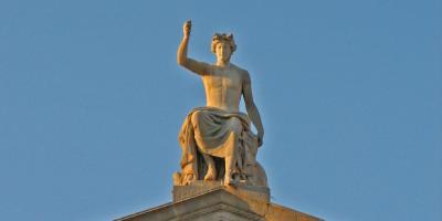 Apollo statue at the apex of the Ashmolean