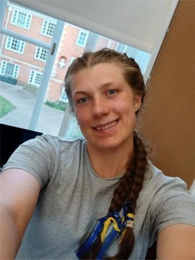 A selfie of Chloe at the college