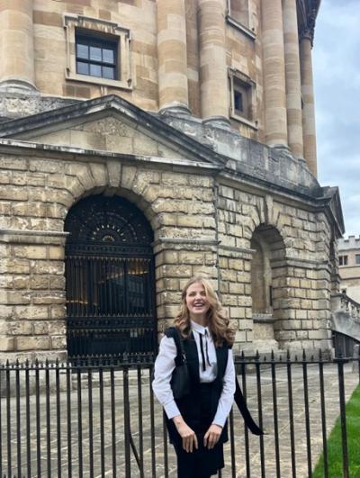 Holly outside the Radcliffe Camera